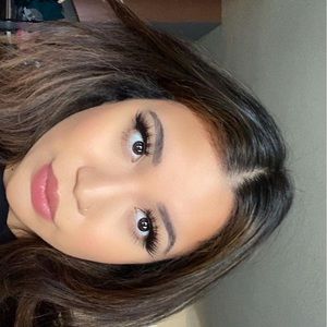 Meet your Posher, Evelyn